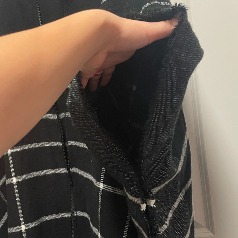 NWOT Marc New York Black and White Checkered Poncho - Picture 5 of 5